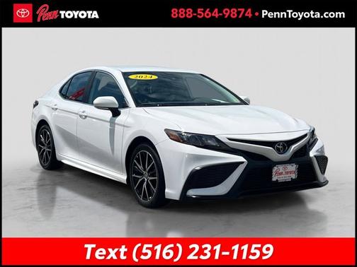 ICE CAP 2024 Toyota Camry SE
