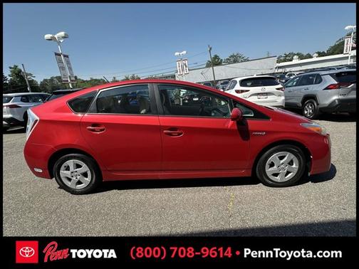 2010 Toyota Prius III