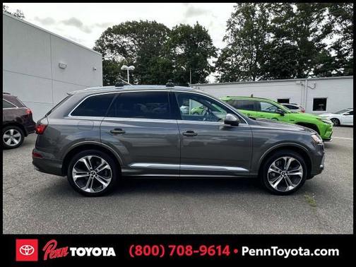 2020 Audi Q7 Premium Plus