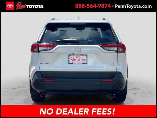 WIND CHILL PEARL 2024 Toyota RAV4 XLE Premium