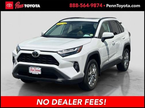 WIND CHILL PEARL 2024 Toyota RAV4 XLE Premium