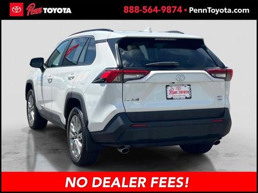 WIND CHILL PEARL 2024 Toyota RAV4 XLE Premium