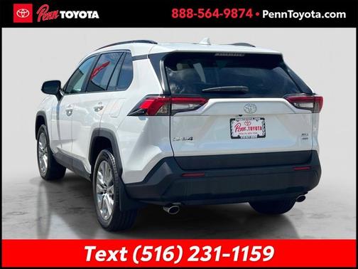 WIND CHILL PEARL 2024 Toyota RAV4 XLE Premium