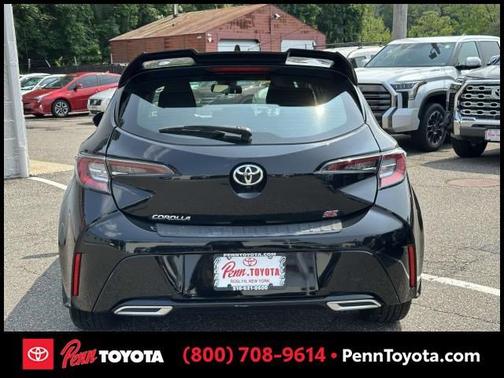 2022 Toyota Corolla Hatchback SE