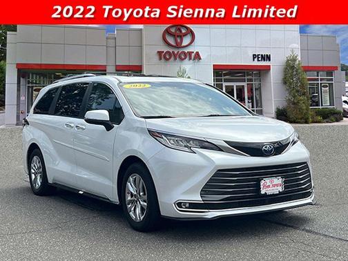 2022 Toyota Sienna Limited