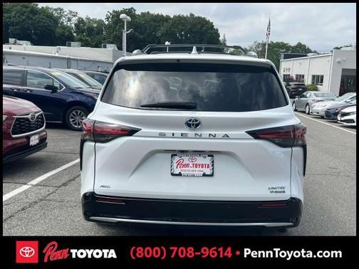 2022 Toyota Sienna Limited