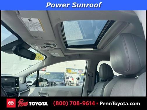2022 Toyota Sienna Limited
