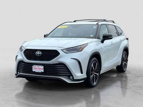 2022 Toyota Highlander XSE