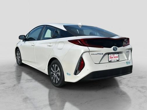 2021 Toyota Prius Prime LE