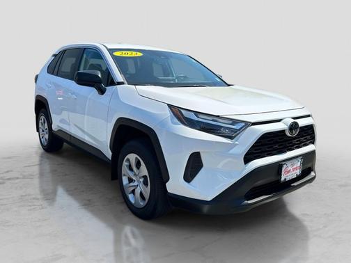 ICE CAP 2023 Toyota RAV4 LE