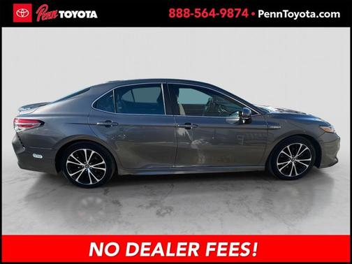 2019 Toyota Camry Hybrid LE