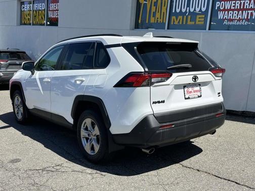 ICE CAP 2023 Toyota RAV4 XLE