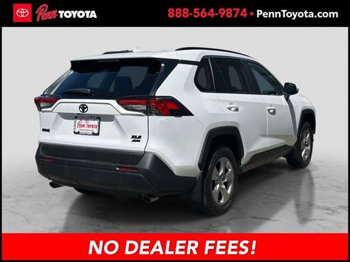ICE CAP 2023 Toyota RAV4 XLE