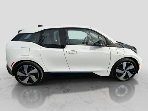 2017 BMW i3 94 Ah w/Range Extender