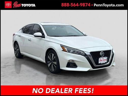 Pearl White Tricoat 2020 Nissan Altima 2.5 SL