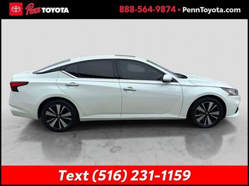 Pearl White Tricoat 2020 Nissan Altima 2.5 SL
