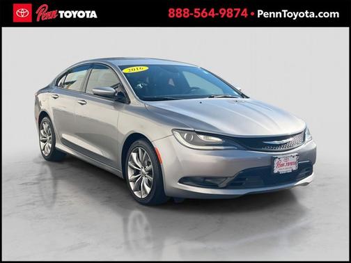 2016 Chrysler 200 S