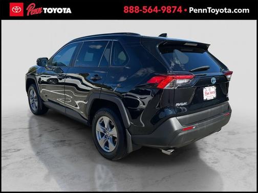 2022 Toyota RAV4 Hybrid XLE