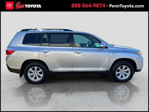 2012 Toyota Highlander SE
