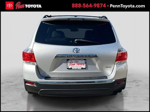 2012 Toyota Highlander SE