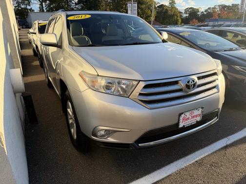 2012 Toyota Highlander SE