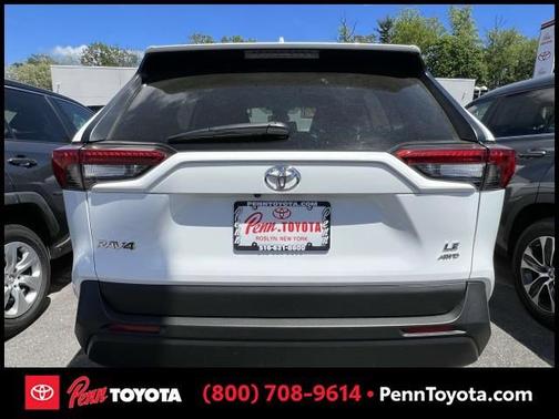 2022 Toyota RAV4 LE