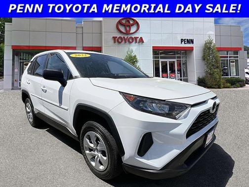 2022 Toyota RAV4 LE