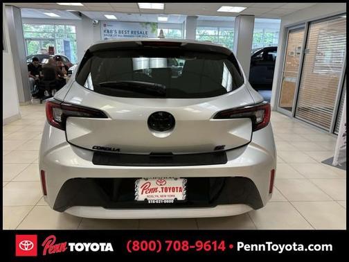 2024 Toyota Corolla Hatchback SE