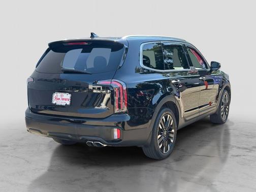 Ebony Black 2024 Kia Telluride SX Prestige