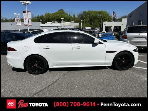 2022 Jaguar XF R-Dynamic SE