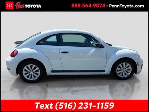 White 2018 Volkswagen Beetle 2.0T Coast