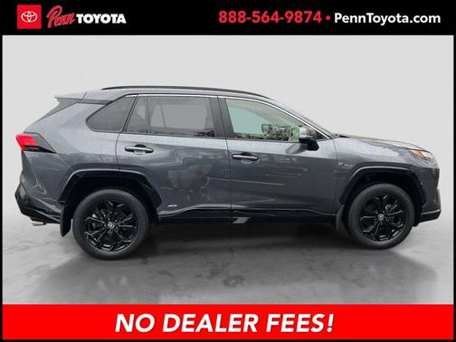 2022 Toyota RAV4 Hybrid SE