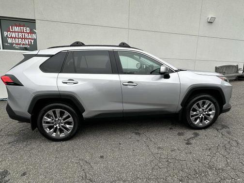 2023 Toyota RAV4 XLE Premium