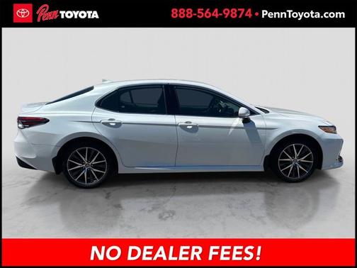 WIND CHILL PEARL 2023 Toyota Camry XLE