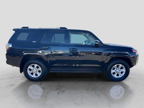 Midnight Black Metallic 2019 Toyota 4Runner SR5 Premium
