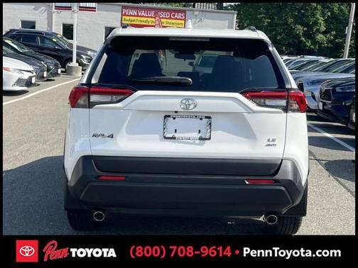 2020 Toyota RAV4 LE