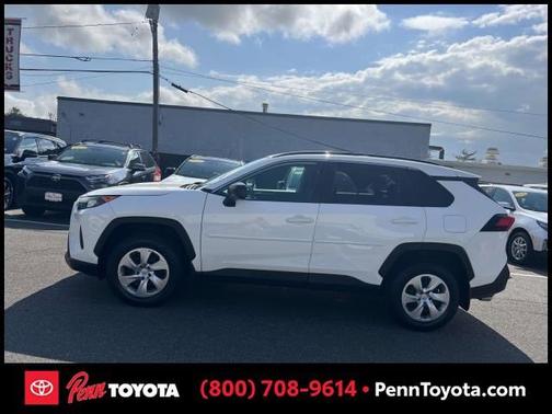 2020 Toyota RAV4 LE