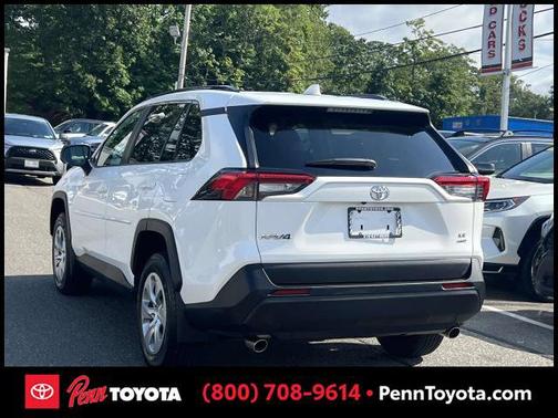 2020 Toyota RAV4 LE