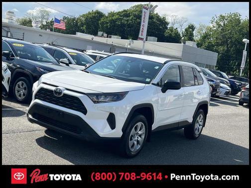 2020 Toyota RAV4 LE