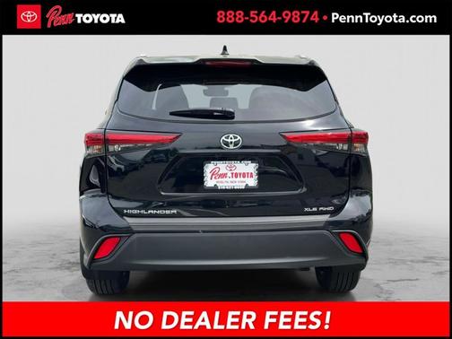 MIDNIGHT BLACK ME 2023 Toyota Highlander XLE