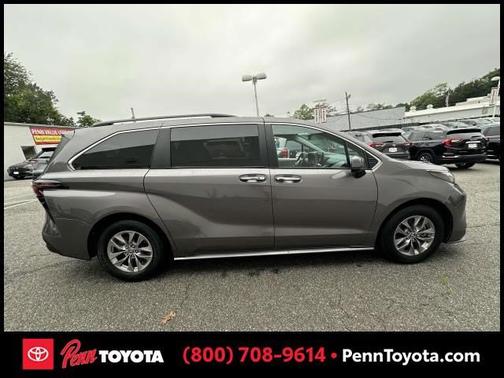 2024 Toyota Sienna XLE