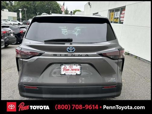 2024 Toyota Sienna XLE