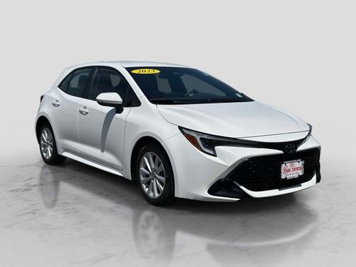 2023 Toyota Corolla Hatchback SE