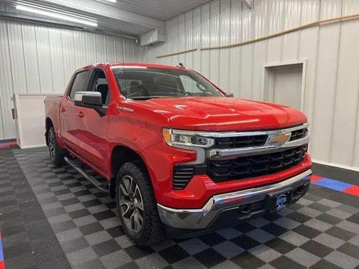 Red Hot 2022 Chevrolet Silverado 1500 LT
