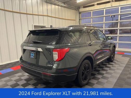 2024 Ford Explorer XLT