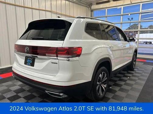 Pure White 2024 Volkswagen Atlas 2.0T SE