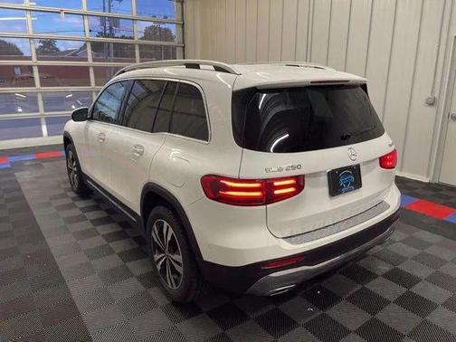2024 Mercedes-Benz GLB 250 4MATIC