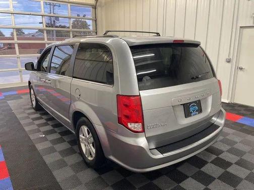 2020 Dodge Grand Caravan Crew Plus