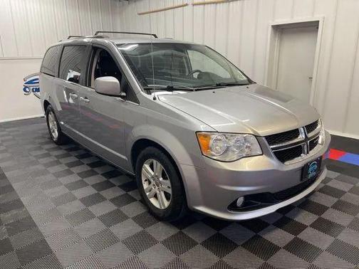 2020 Dodge Grand Caravan Crew Plus
