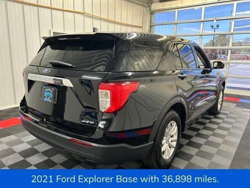 Agate Black Metallic 2021 Ford Explorer Base